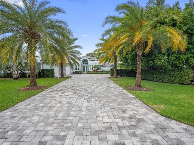 3 bedroom luxury Villa for sale in West Palm Beach, Florida