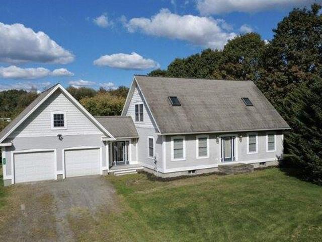 3 bedroom, Lyndon VT 05851 105712130