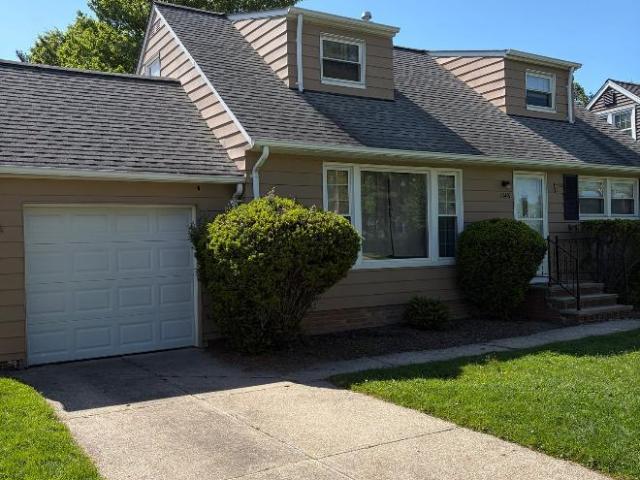 3 bedroom, Lyndhurst OH 44124 105901210