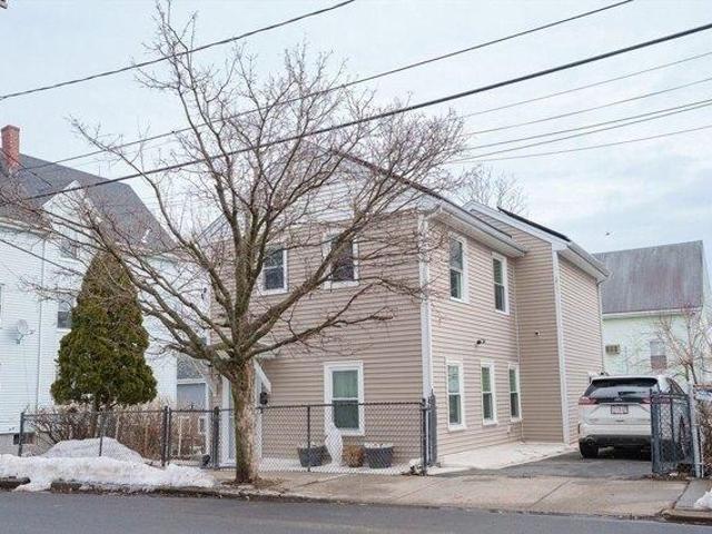 3 bedroom, Lynn MA 01902 105402603