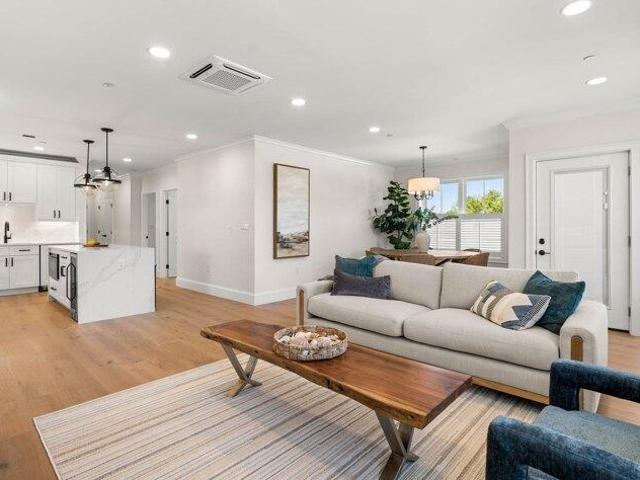 3 bedroom, m MA 01970 105427896