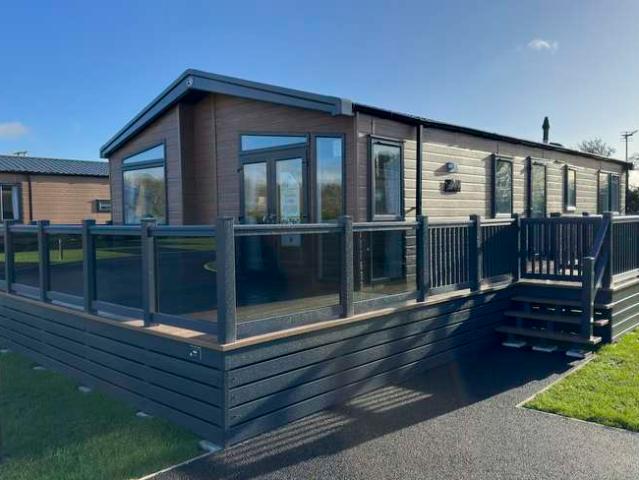 3 Bedroom Mobile Home