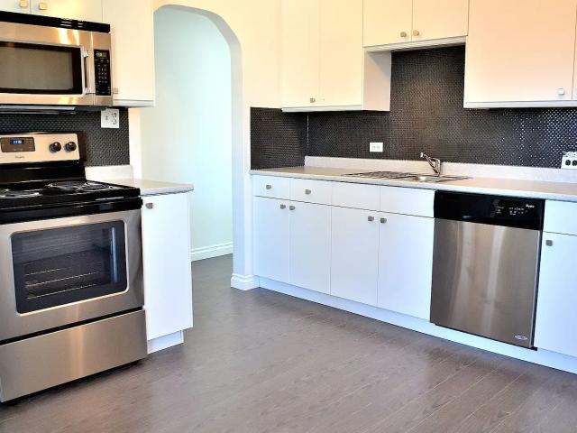 3 Bedroom modern main floor — 3 Bedrooms Main Floor