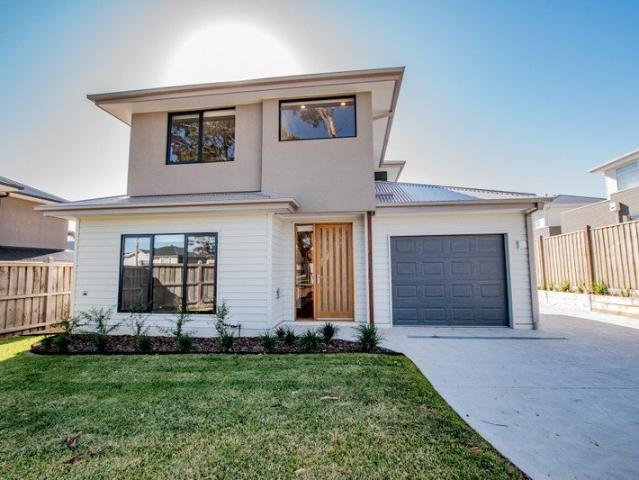 3 Bedroom Modern Coastal Living in the Heart of McCrae