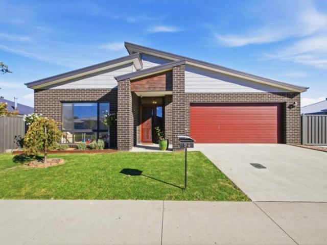 3 BEDROOM MODERN HOME