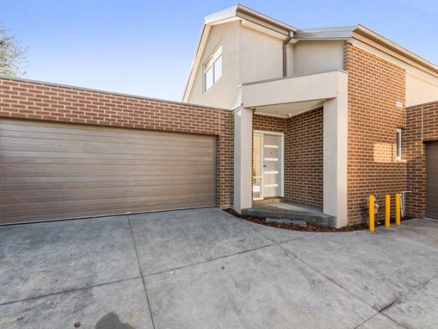 3 Bedroom Modern Townhouse