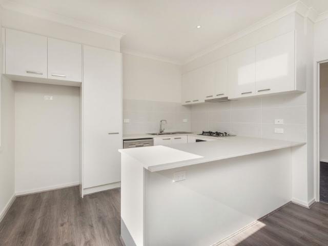 3 Bedroom Modern Townhouse