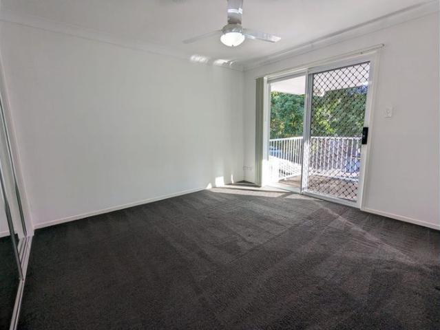 3 Bedroom Modern Townhouse Available for Rent NOW
