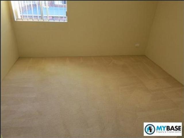 3 BEDROOM MODERN TOWNHOUSE CLOSE TO STATION