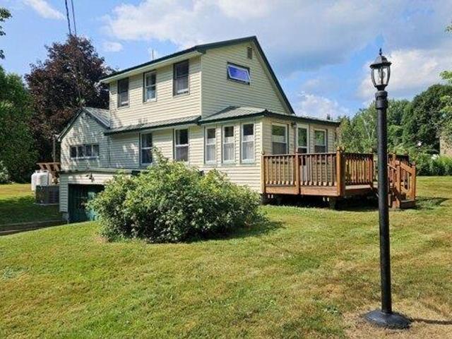 3 bedroom, Monmouth ME 04265 105816483