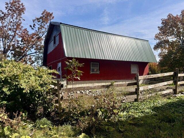 3 bedroom, Monson ME 04464 105697099
