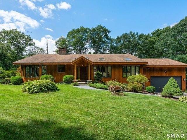 3 bedroom, Monroe CT 06468 105443372