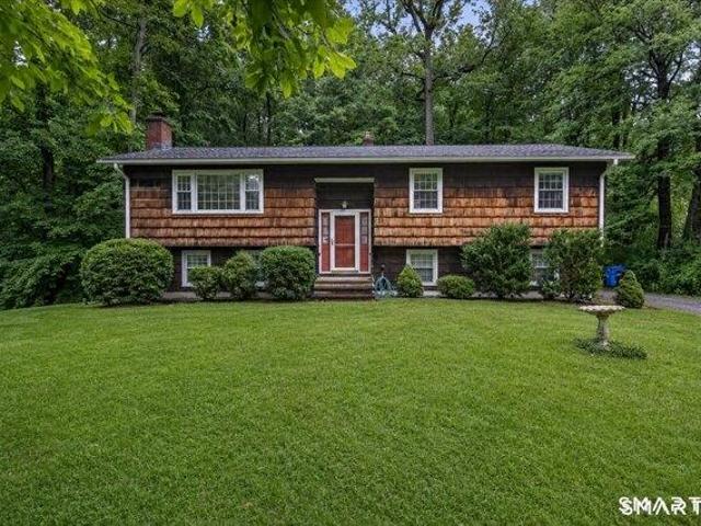 3 bedroom, Monroe CT 06468 105558362