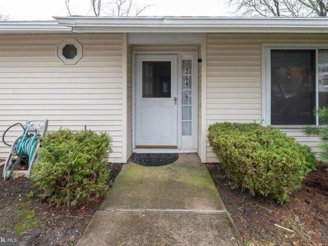 3 bedroom, Monroe Township NJ 08831 105279428
