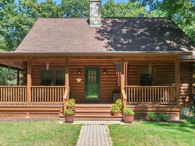 3 bedroom, Montague MA 01351 105368999