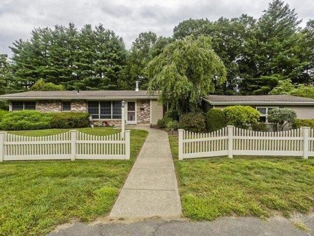 3 bedroom, Montague MA 01376 105341106