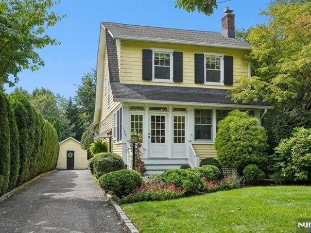 3 bedroom, Montclair NJ 07043 105557782