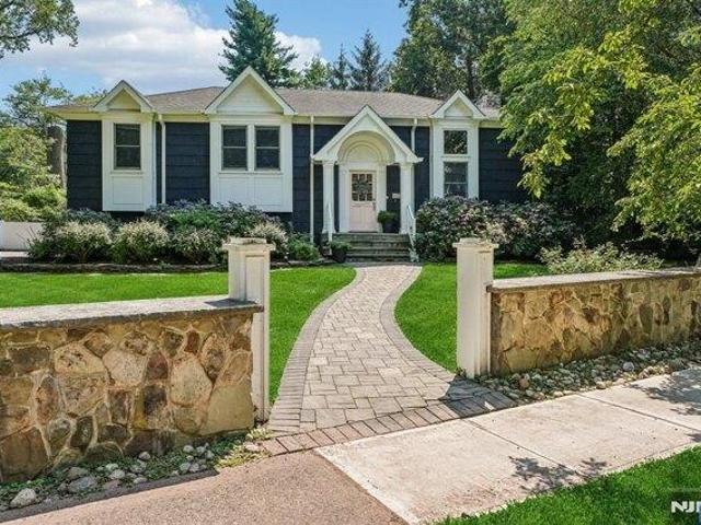 3 bedroom, Montclair NJ 07043 105693375