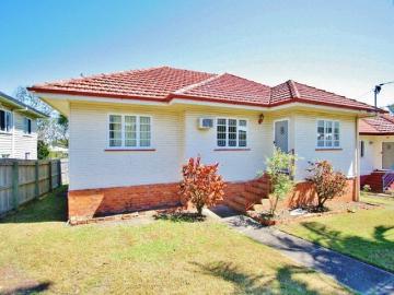3 Bedroom Moorooka Home 6 month lease option