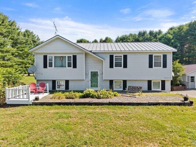 3 bedroom, Madison ME 04950 105696107