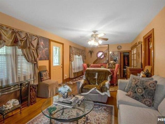 3 bedroom, Mahwah NJ 07430 105192821