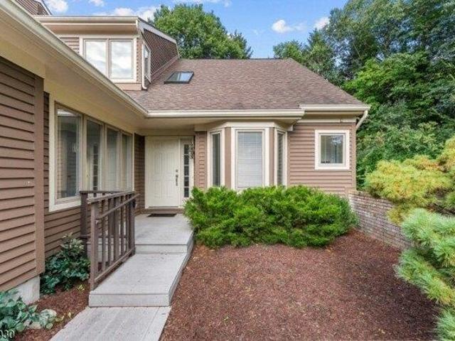 3 bedroom, Mahwah NJ 07430 105550087