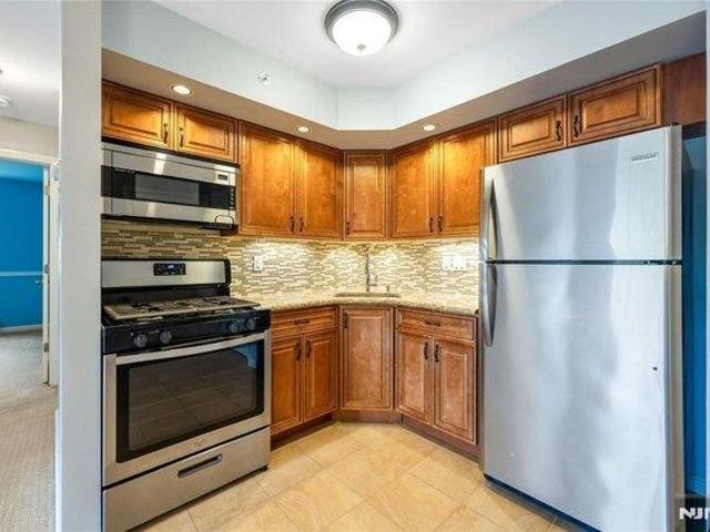 3 bedroom, Mahwah NJ 07430 105712619
