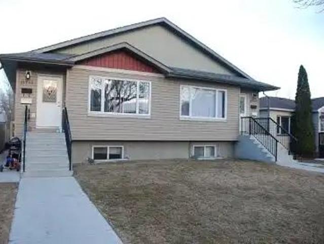 3 bedroom main floor in Prince Charles are utilities included &2 Weeks free rent — 3 Bedrooms Main Floor