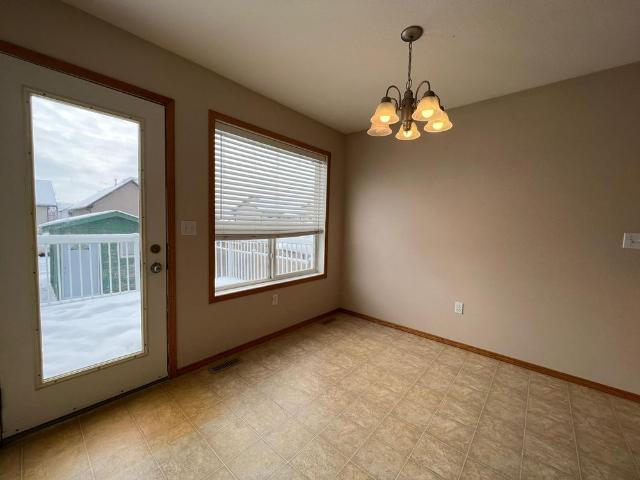 3 Bedroom Main Floor of House in Beautiful Sylvan Lake!