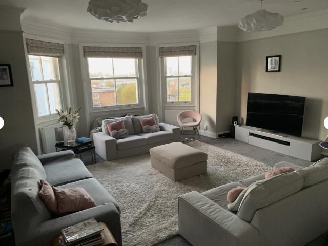 3 bedroom Maisonette to let College Crescent, London NW3