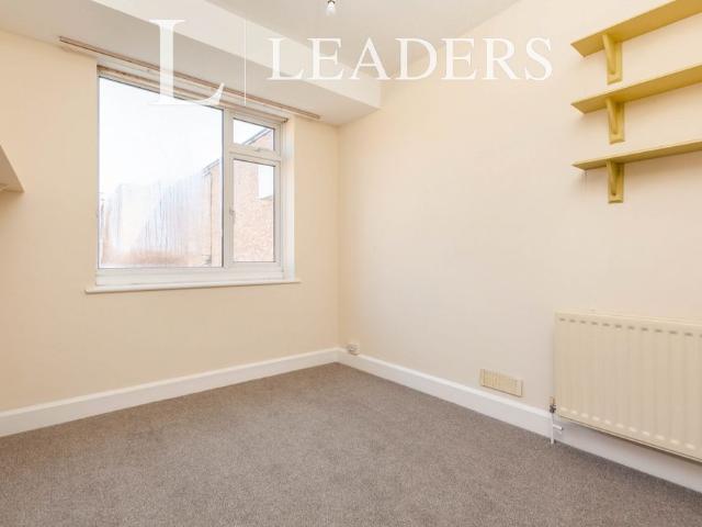 3 bedroom maisonette to rent High Street, Sevenoaks, TN13