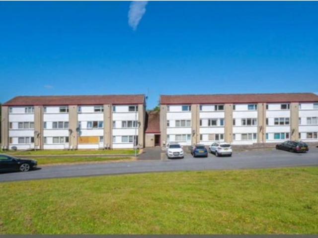 3 bedroom Maisonette to rent in Paisley