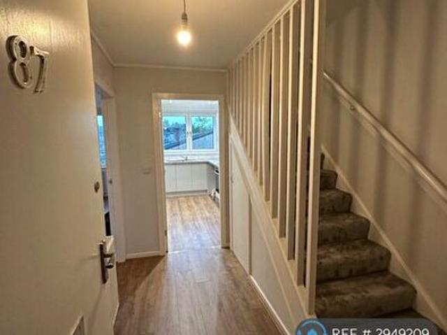 3 Bedroom Maisonette To Rent In Spruce Road, Glasgow, G67