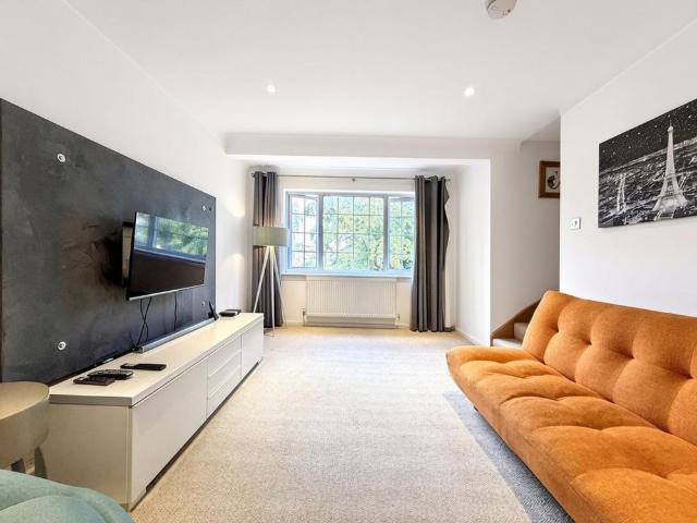 3 bedroom maisonette to rent