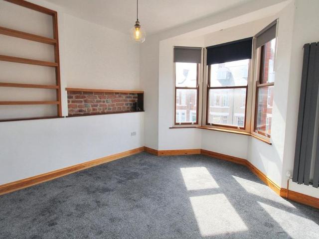 3 bedroom maisonette to rent