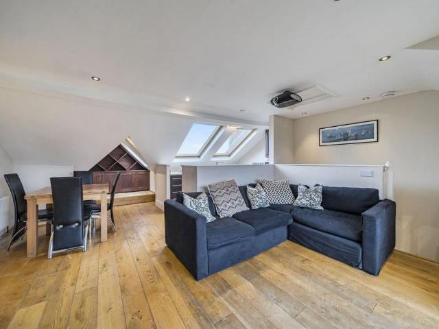 3 bedroom maisonette to rent