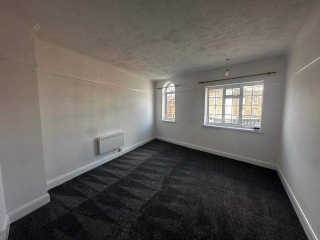 3 bedroom maisonette to rent