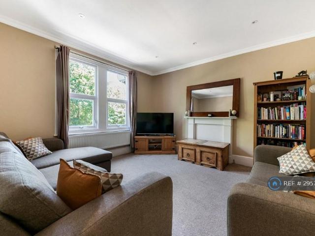 3 bedroom maisonette to rent