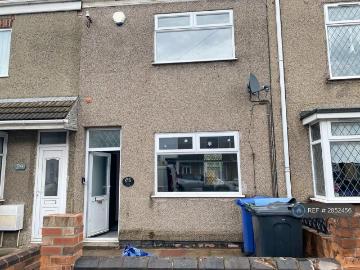 3 bedroom maisonette to rent