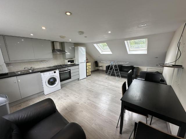 3 bedroom maisonette to rent