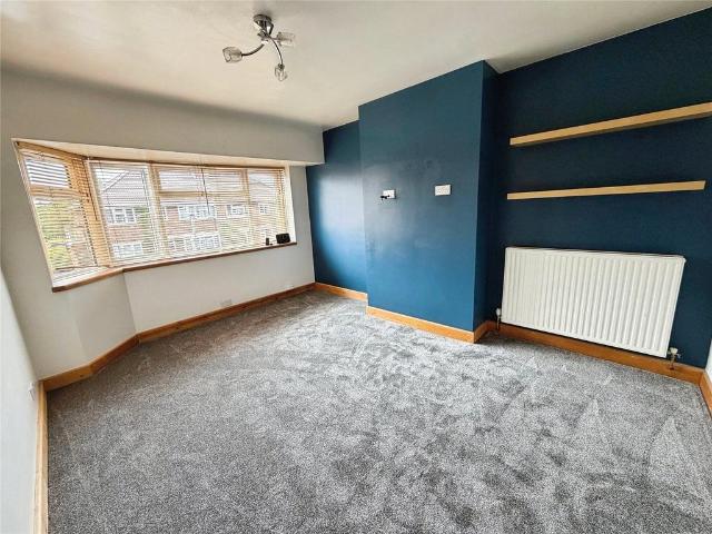 3 bedroom maisonette to rent