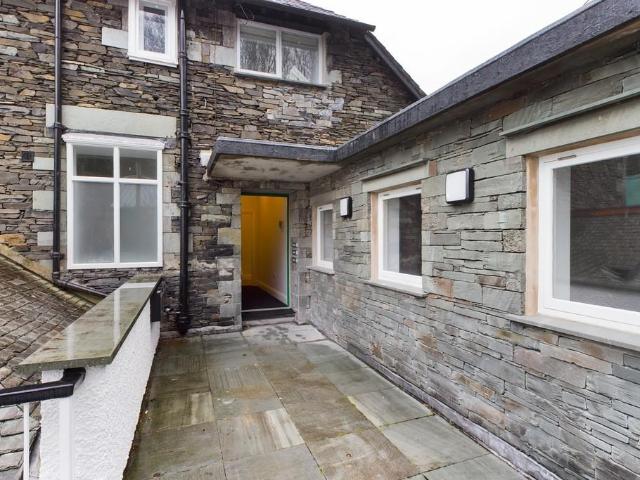3 bedroom maisonette to rent