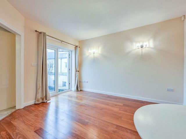 3 bedroom maisonette to rent