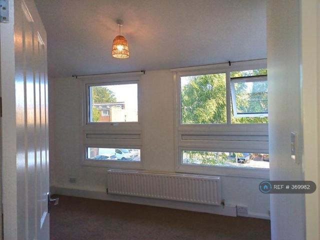 3 bedroom maisonette to rent