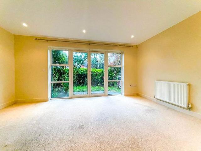 3 bedroom maisonette to rent