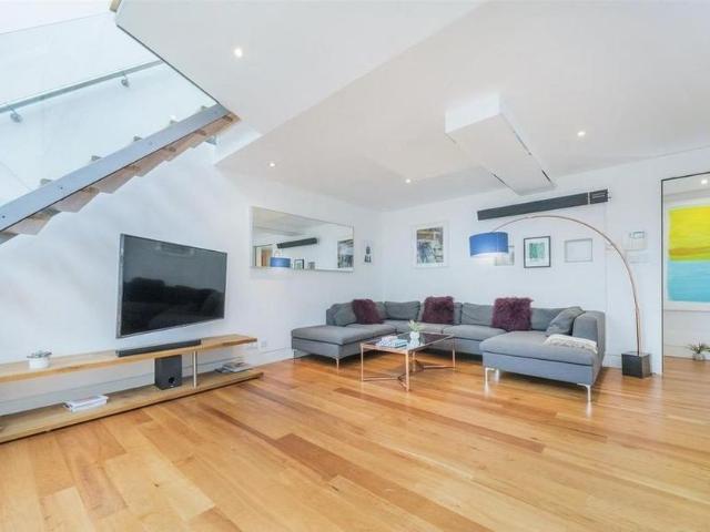 3 bedroom maisonette to rent