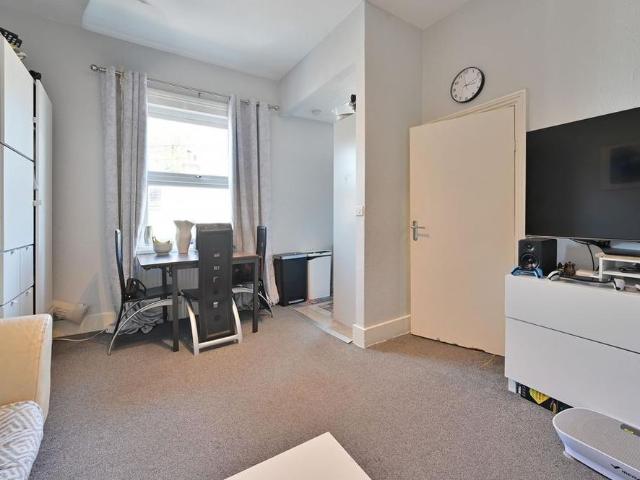 3 bedroom maisonette to rent