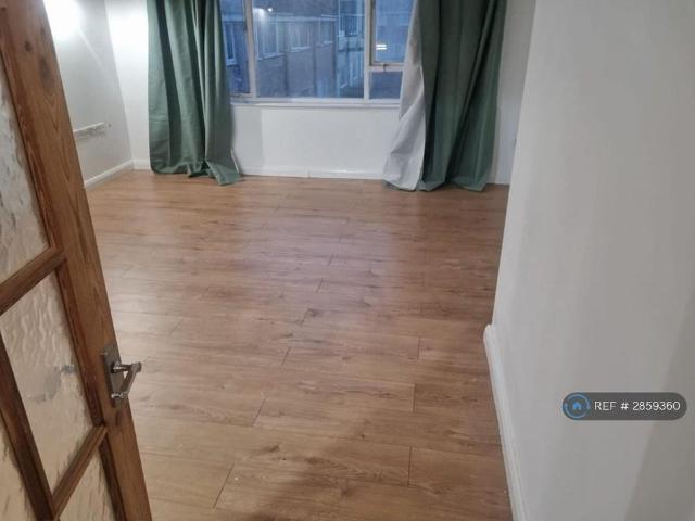 3 bedroom maisonette to rent
