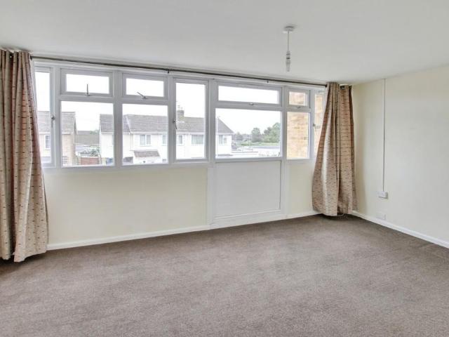 3 bedroom maisonette to rent
