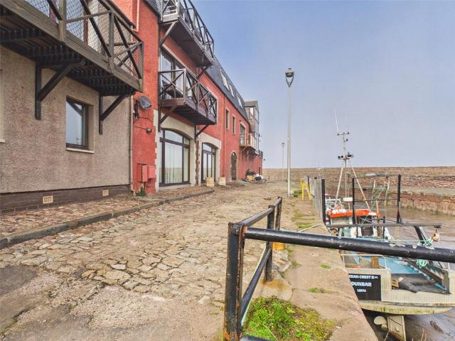 3 bedroom maisonette to rent